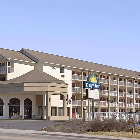 Days Inn By Wyndham Apple Valley Pigeon Forge/Sevierville Kültér fotó