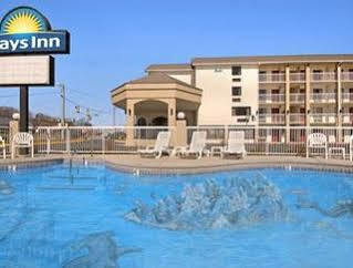 Days Inn By Wyndham Apple Valley Pigeon Forge/Sevierville Kültér fotó
